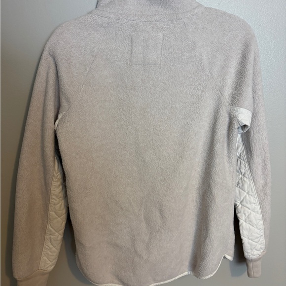 Abercrombie & Fitch Beige and Tan Quilted Pullover - Picture 4 of 5